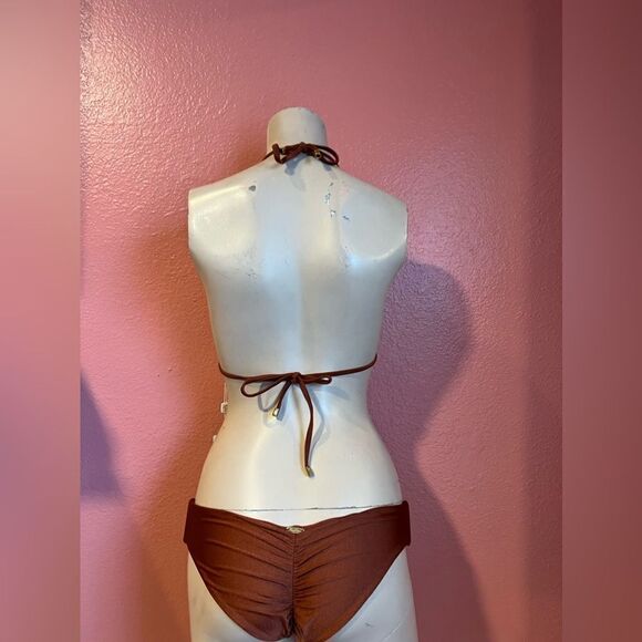 BEACH BUNNY IRELAND BIKINI SET!! - Picture 5 of 10